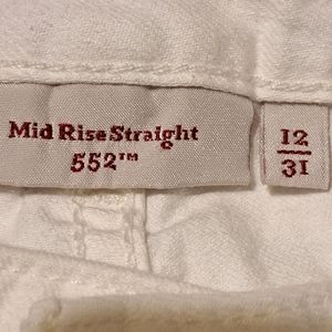 White Levis Jeans 552, Size 12/31